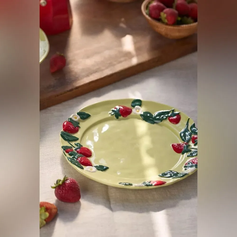 ❤️NWT Anthropologie Strawberry Design Dessert Plate - Picture 5 of 5